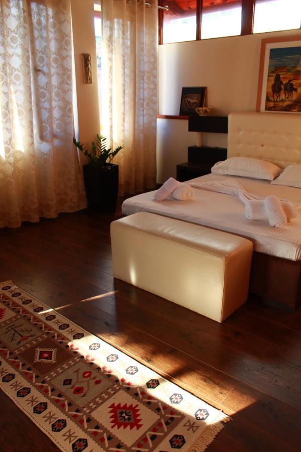 Bed and Breakfast 2 Kitarat Bb Vlorë Exterior foto